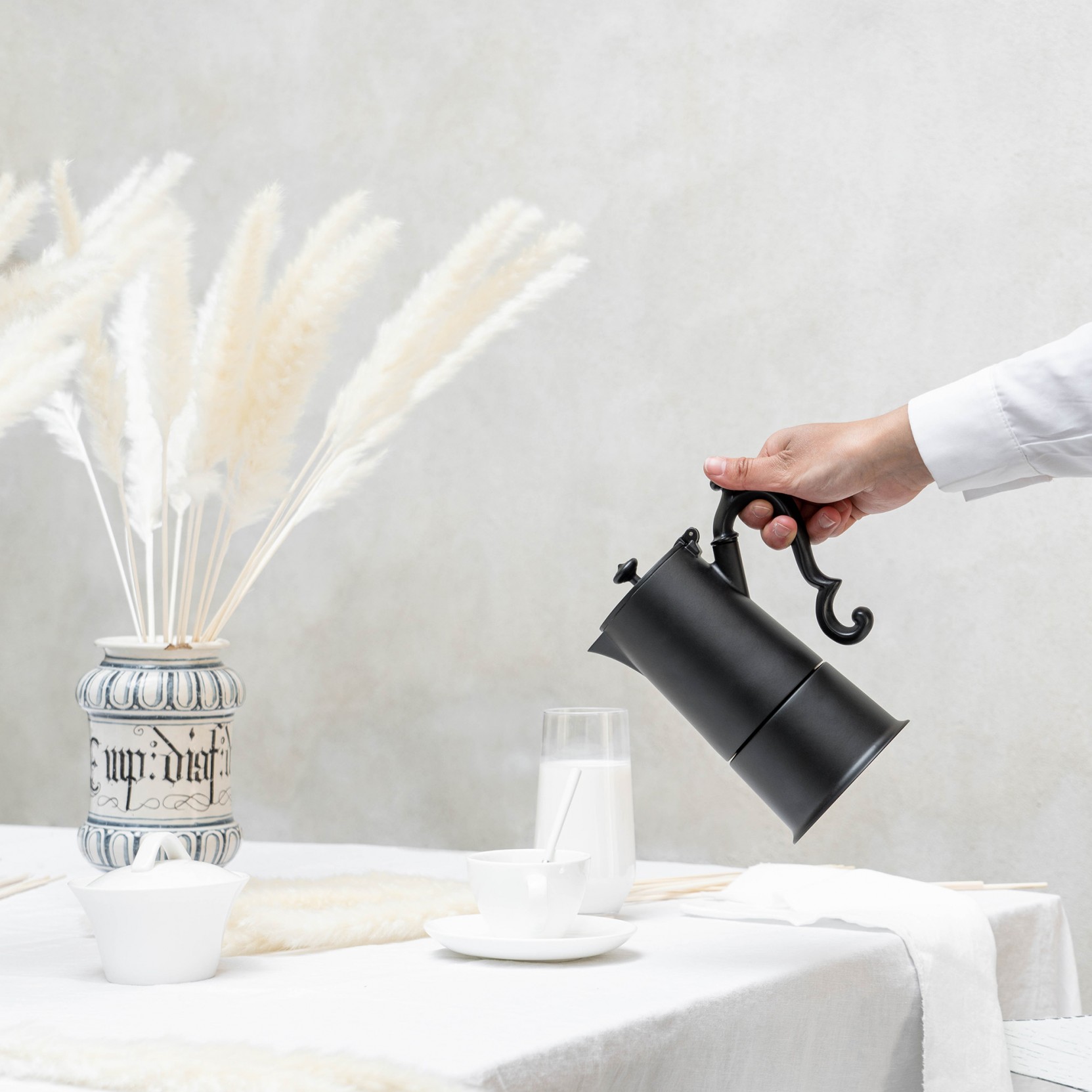 LA21304B_KnIndustrie_Caffettiera-Lady-Anne2