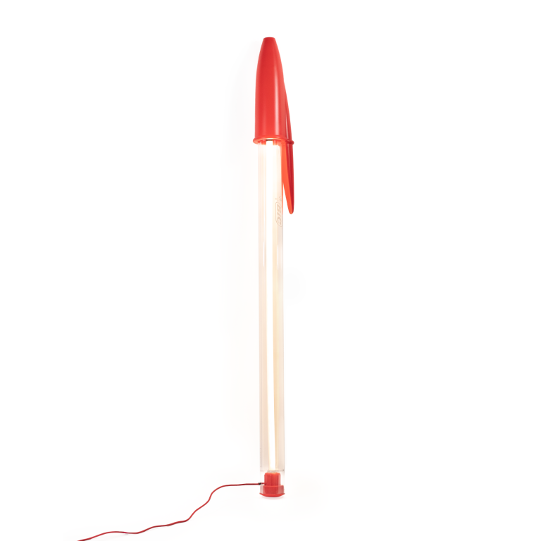 07837_Seletti_Lampada Bic rossa (9)